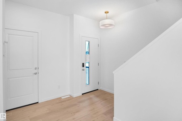 Kitchen - 20915 24 Av Nw, Edmonton, AB T6T2N8 Photo 3