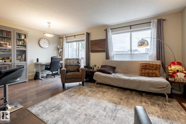 Family room - 2093 Chalmers Wy Sw, Edmonton, AB T6W2E9 Photo 4