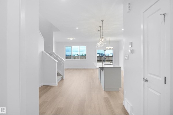 20932 16 Av Nw, Edmonton, AB, photo 3