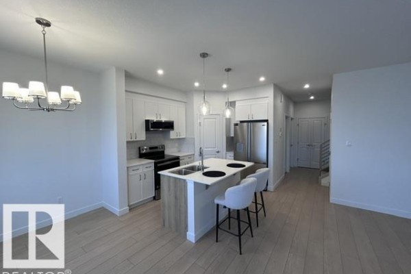 Kitchen - 20936 16 Av Nw, Edmonton, AB T6M3J4 Photo 3