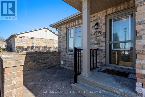 Primary Bedroom - 2094 Denview Avenue, London North, ON N6G5B6 Photo 4