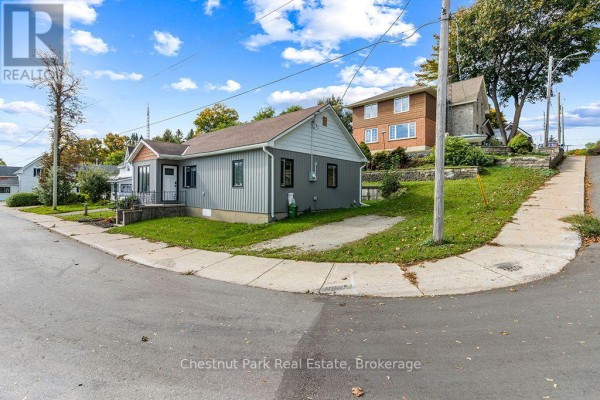 Kitchen - 2096 3rd Avenue W, Owen Sound, ON N4K4R9 Photo 4