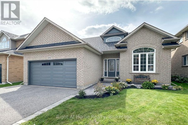 Family room - 2096 Stornoway Street, Oshawa, ON L1L1C3 Photo 2