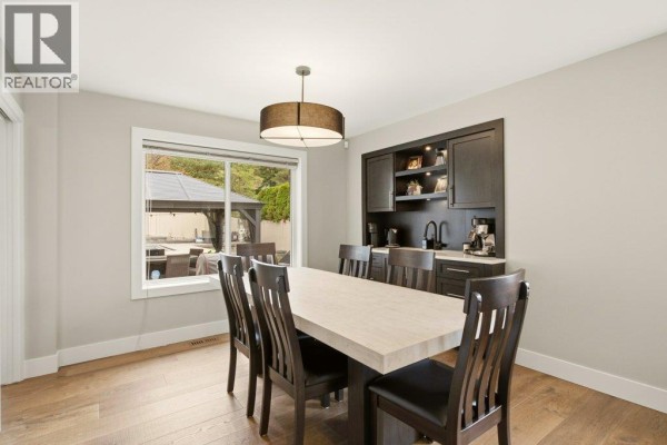 4pc Bathroom - 2097 Lillooet Crescent, Kelowna, BC V1V1Y2 Photo 5
