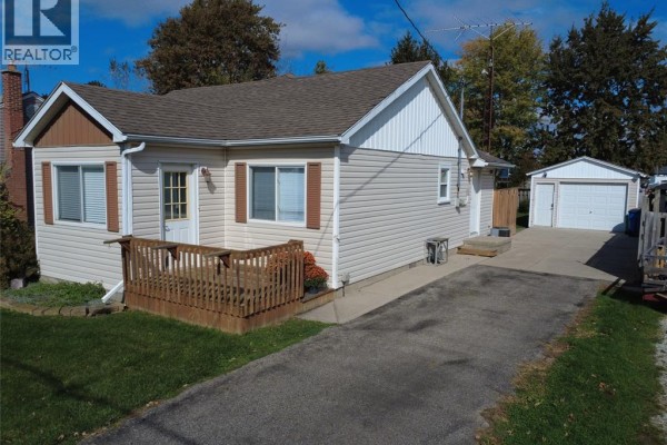Bedroom - 20977 Mahler Street, Charing Cross, ON N0P1G0 Photo 4