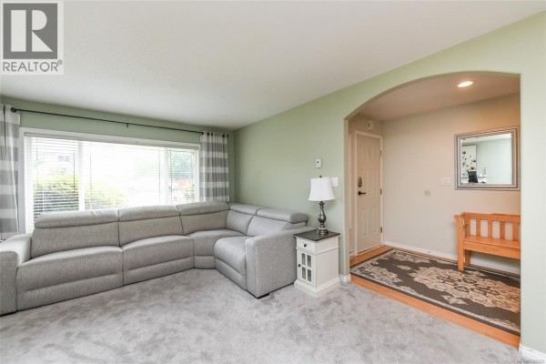 Laundry room - 2099 St. Andrews Way, Courtenay, BC V9N9V5 Photo 4