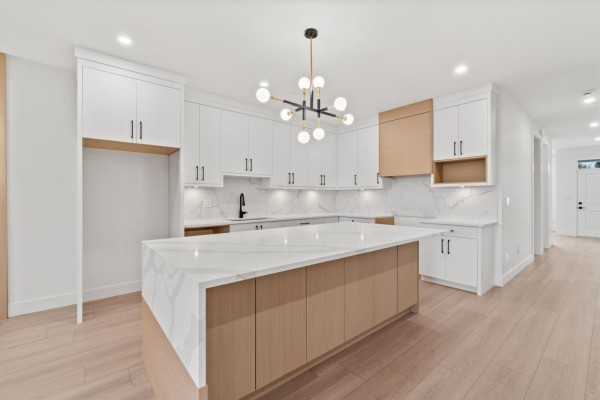 20997 83 Avenue, Langley, BC V2Y4K4 Photo 5