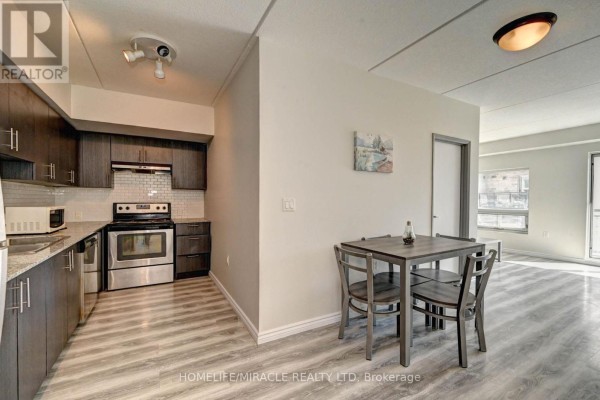 209f - 275 Larch Street, Waterloo, ON N2L3R2 Photo 5