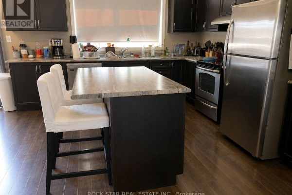 20b Chestnut Street E, St  Catharines, ON, photo 3