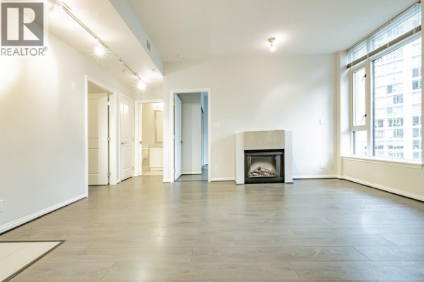 20xx 1211 Melville Street, Vancouver, BC V6E0A7 Photo 3