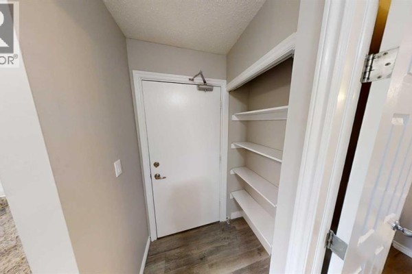 4pc Bathroom - 21, 10028 105 Avenue, Grande Prairie, AB T8V1H1 Photo 2