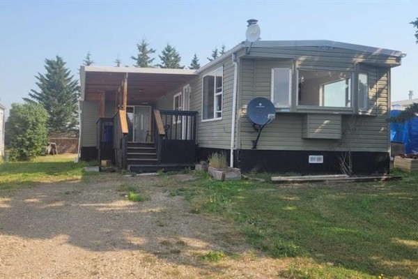 4pc Bathroom - 21, 201 - 1 Street, Torrington, AB T0M2B0 Photo 3