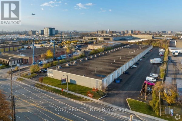 21 - 1040 Martin Grove Road, Toronto, ON M9W4W4 Photo 3