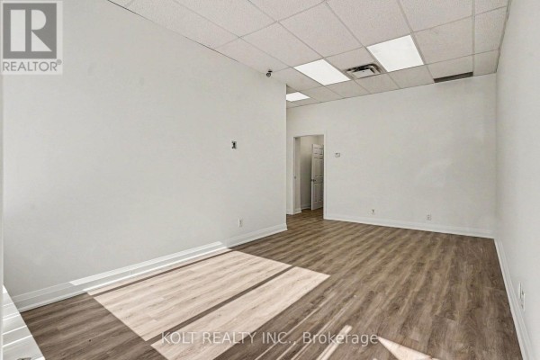 21 - 1040 Martin Grove Road, Toronto, ON M9W4W4 Photo 5