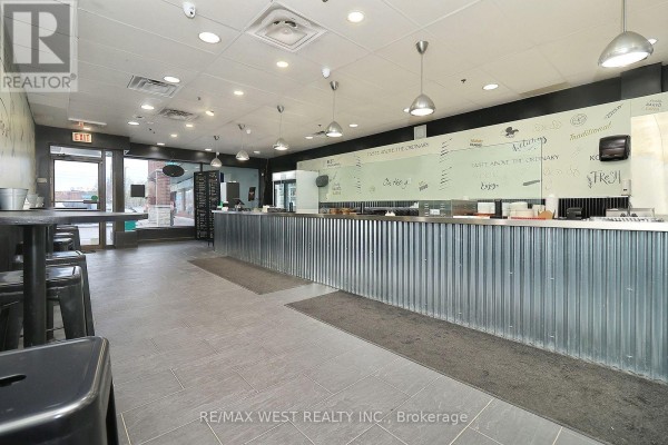 21 - 1118 Centre Street, Vaughan, ON L4J7R9 Photo 5