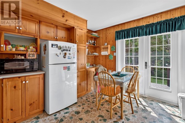 Den - 21 - 23 Boyd Avenue, Clarke S Beach, NL A0A1W0 Photo 5