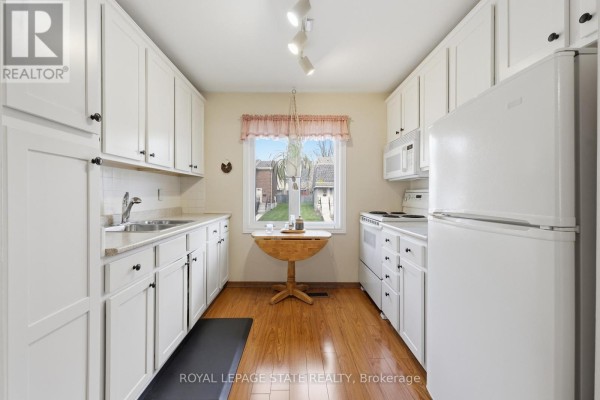 21 - 299 Limeridge Road W, Hamilton, ON, photo 2