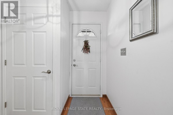 21 - 299 Limeridge Road W, Hamilton, ON, photo 3