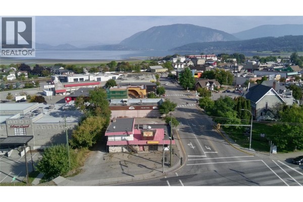 21 & 61 Shuswap Street Nw, Salmon Arm, BC V1E4N7 Photo 5