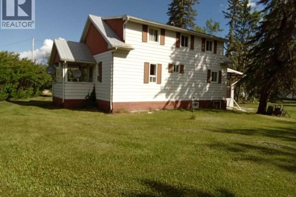 Dining room - 21  Peace River Avenue Peace River  E, Joussard, AB T0G1J0 Photo 2