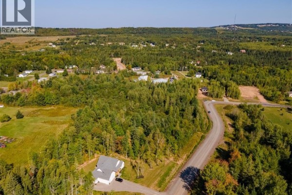 21-15 Hidden Pines Court, Lutes Mountain, NB E1G6E8 Photo 4