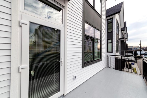 21 17555 57a Avenue, Surrey, BC V3S7V2 Photo 3