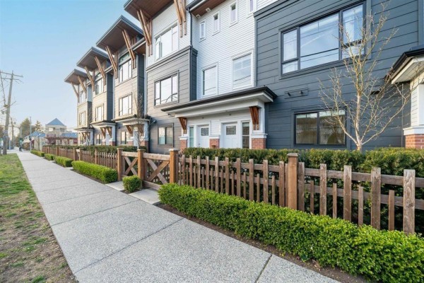 21 22128 48a Avenue, Langley, BC V3A0L6 Photo 2