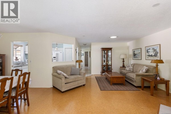 Ensuite - 21 5156 Cordova Bay Rd, Saanich, BC V8Y2X6 Photo 4