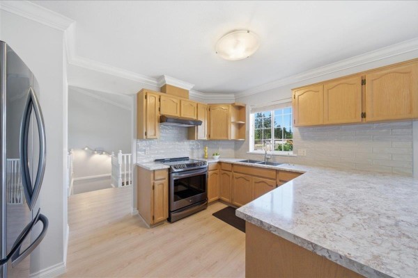 21 5750 174 Street, Surrey, BC V3S7K3 Photo 3