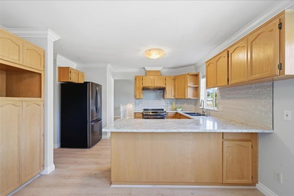 21 5750 174 Street, Surrey, BC V3S7K3 Photo 4