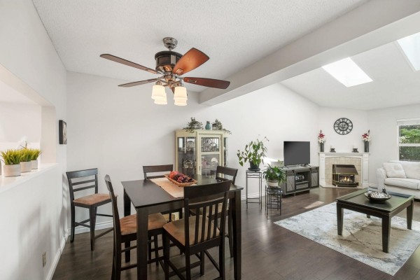 21 6537 138 Street, Surrey, BC V3W0C3 Photo 5