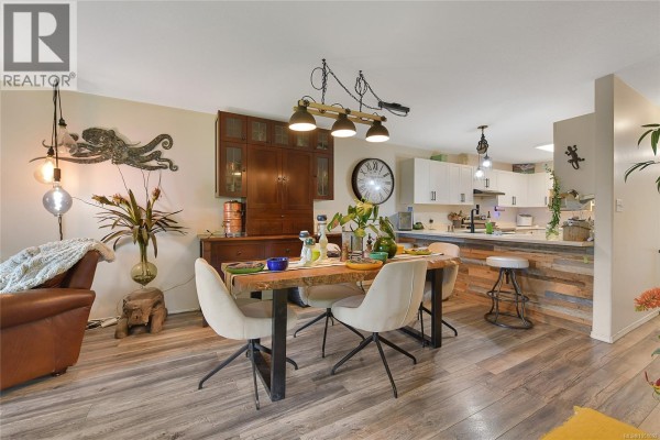 Ensuite - 21 7070 West Saanich Rd, Central Saanich, BC V8M1P5 Photo 4