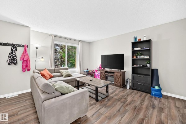 Bedroom 2 - #21 8716 179 Av Nw, Edmonton, AB T5Z0J3 Photo 5