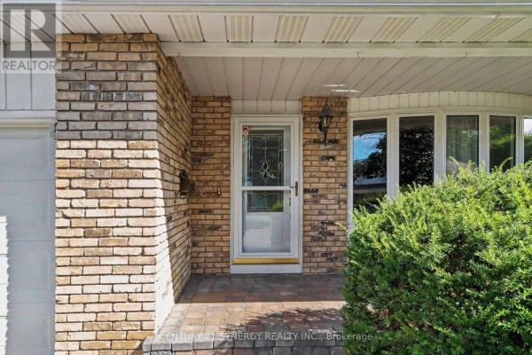 Family room - 21 Alder Crescent, Ottawa, ON K1B4X5 Photo 2
