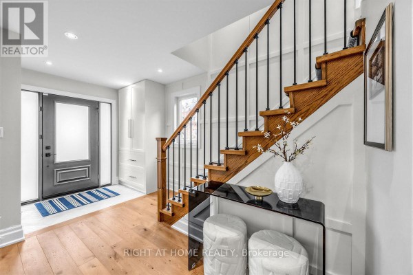 Laundry room - 21 Austin Terrace, Toronto, ON M5R1Y2 Photo 2