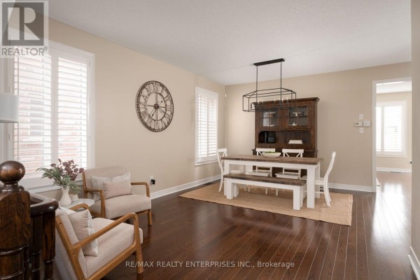 Eating area - 21 Boyces Creek Court, Caledon, ON L7C3S1 Photo 5