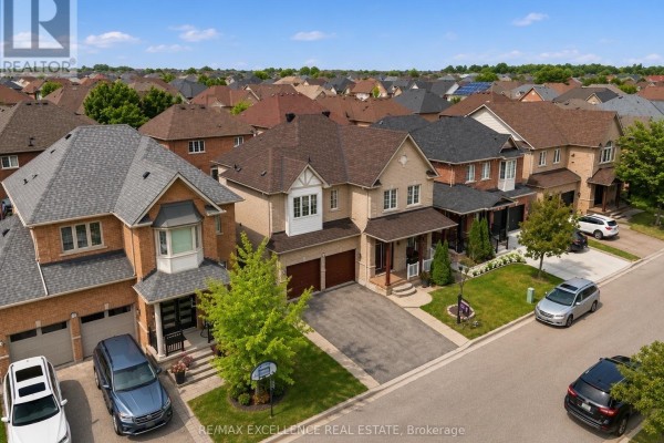 21 Castle Mountain Drive, Brampton, ON, photo 2