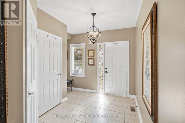 Dining room - 21 Cedargrove Road, Caledon, ON L7E2L7 Photo 4