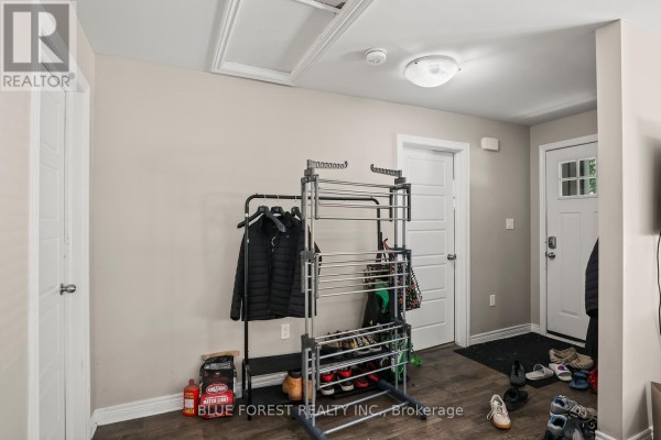 Great room - 21 Charles Street, London North, ON N6H1H1 Photo 2