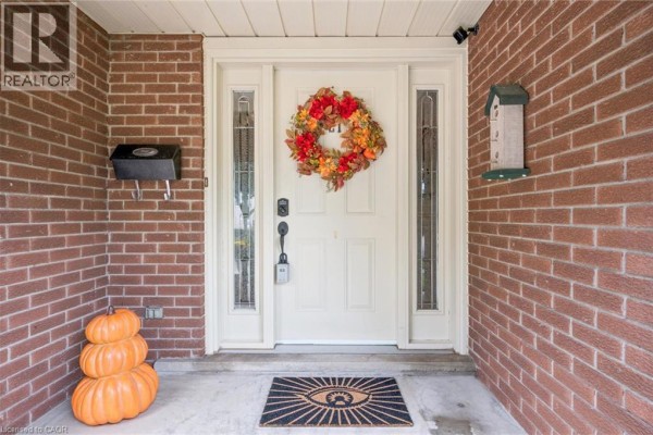 3pc Ensuite bath - 21 Colebrook Court, Kitchener, ON N2E1Y8 Photo 4