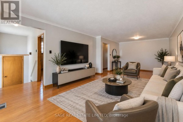 21 Debby Court, Toronto, ON M9N2L7 Photo 3