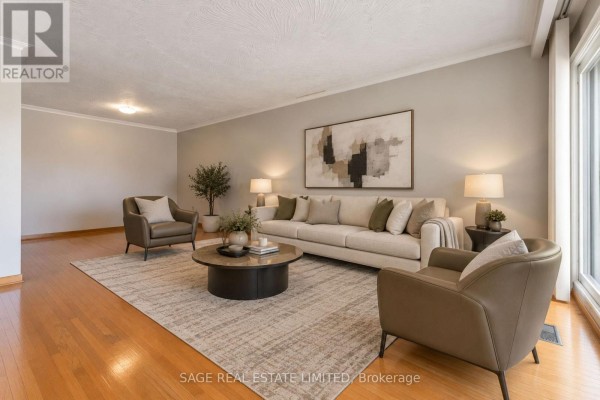 21 Debby Court, Toronto, ON M9N2L7 Photo 4