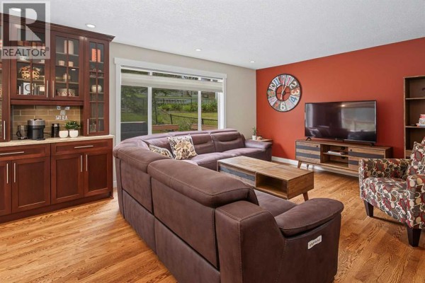 Office - 21 Edgebrook Park Nw, Calgary, AB T3A5V1 Photo 4