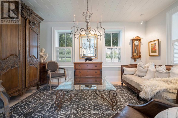 Family room - 21 Elizabeth Street E, Clearview, ON L0M1G0 Photo 3