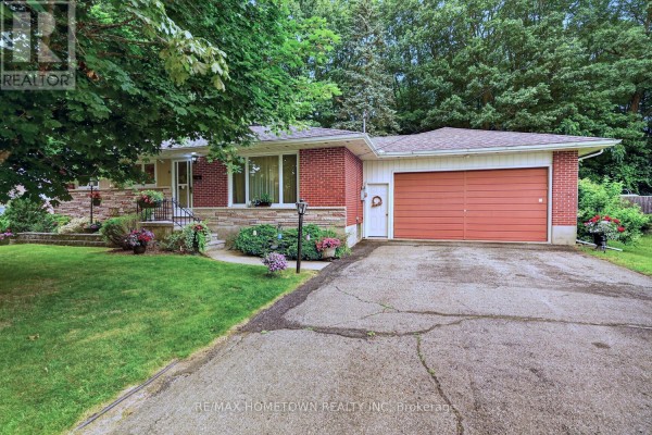 21 Fairway Crescent, Brockville, ON, photo 2