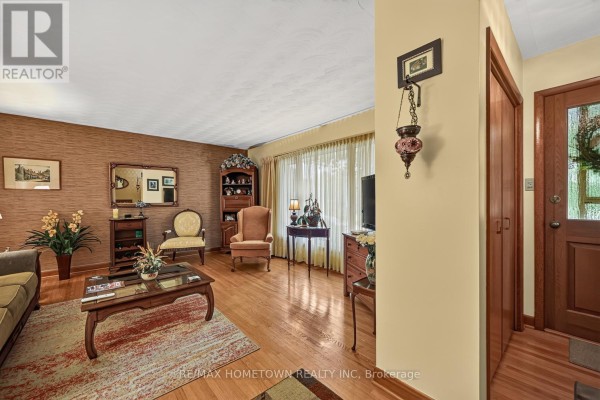 Primary Bedroom - 21 Fairway Crescent, Brockville, ON K6V3V1 Photo 5