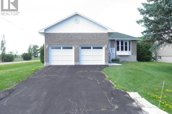 21 Frederick St Street, Lansdowne Village, ON, photo 3