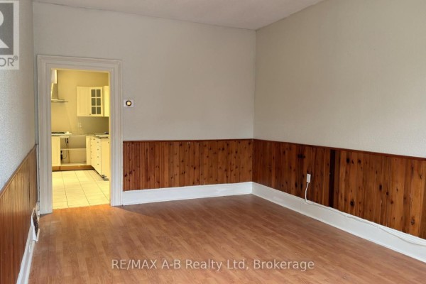 Bedroom - 21 Henry Street, Cambridge, ON N1R3V8 Photo 4