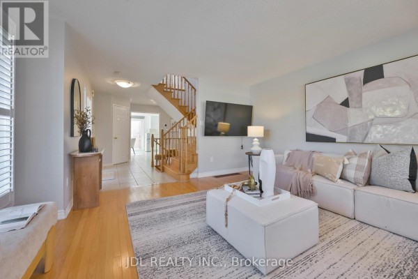Laundry room - 21 Iron Horse Avenue, Richmond Hill, ON L4B4H2 Photo 5