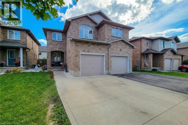 21 Jonathon Court, Hamilton, ON, photo 2
